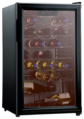 Buzdolabı Baumatic BWE41BL fotoğraf, özellikleri