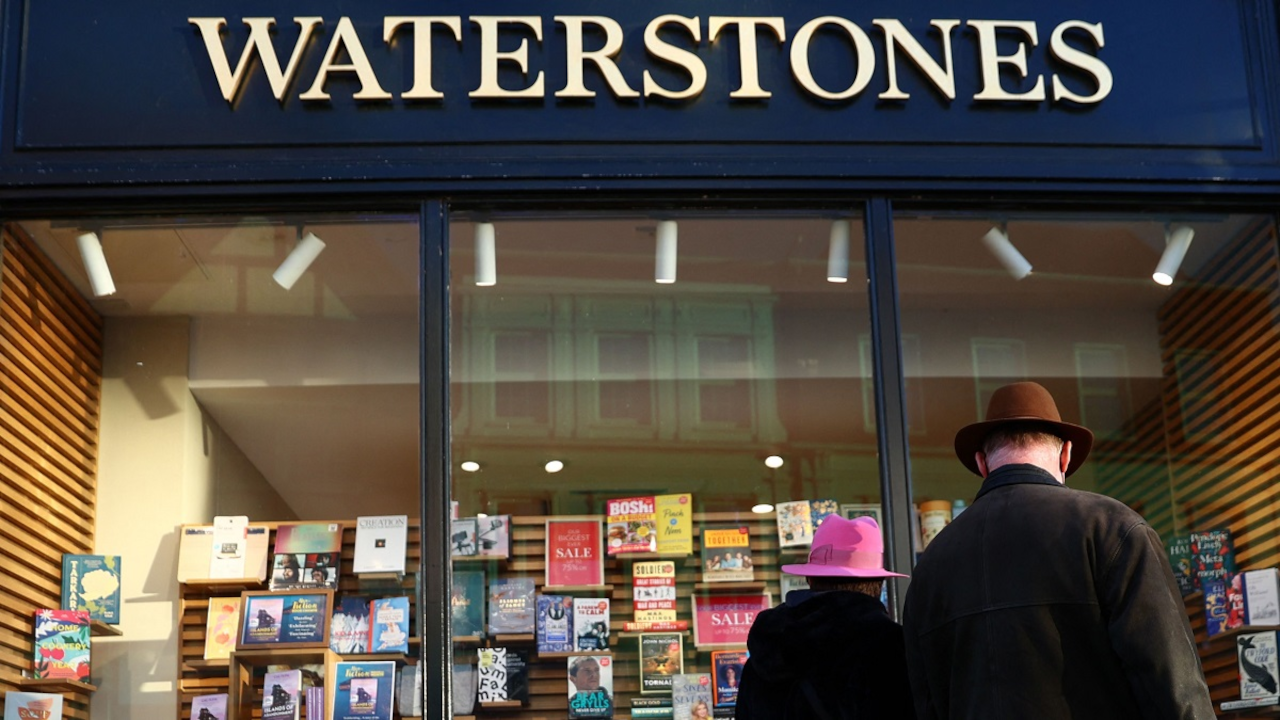 Waterstones £10 Gift Card UK, 14.92$